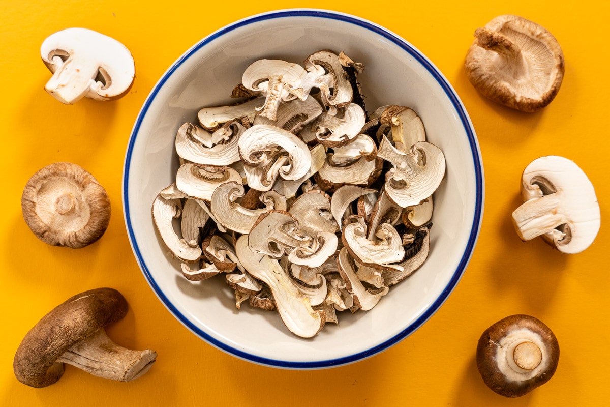 dried-mushrooms